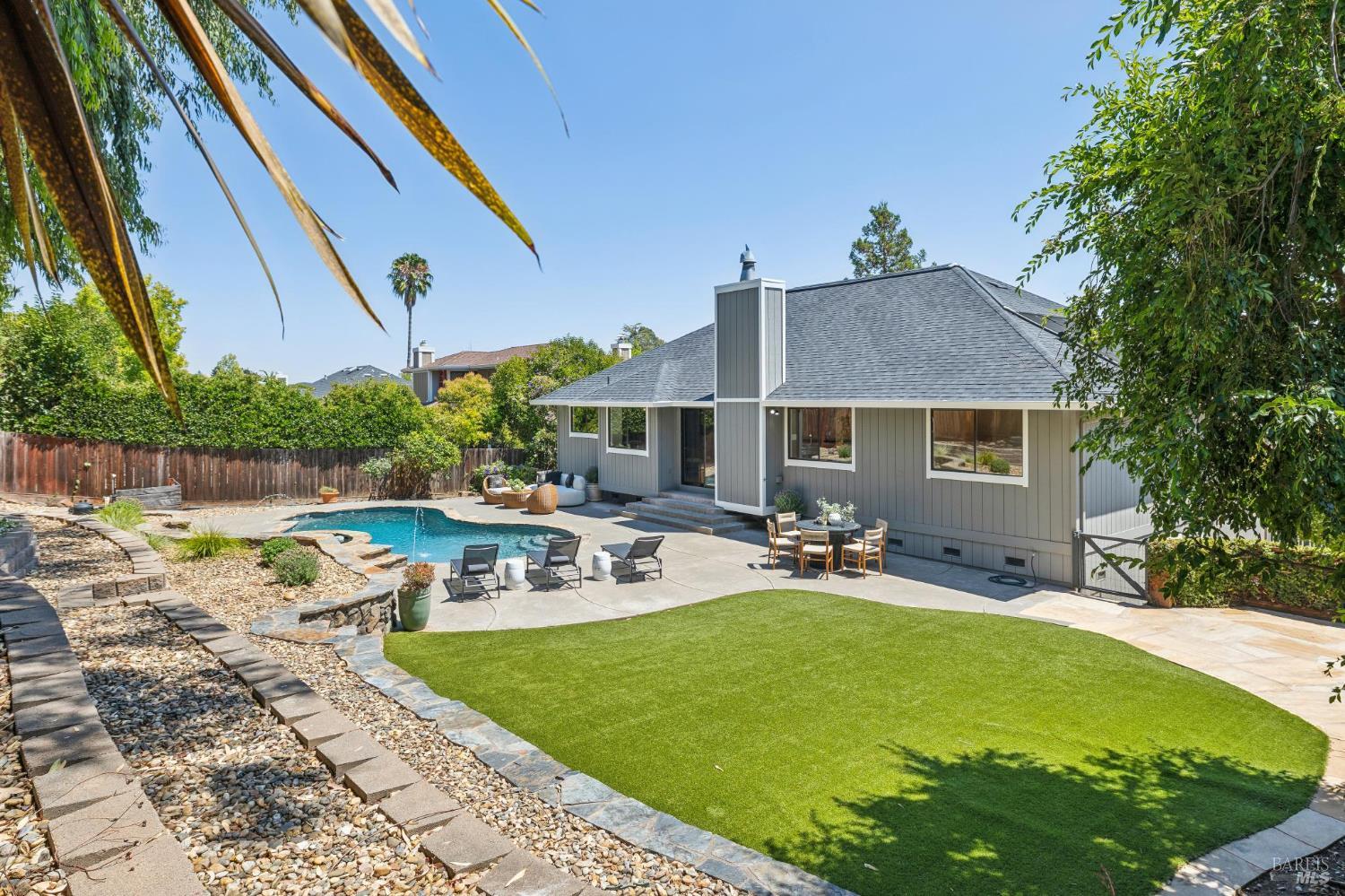212 San Ramon Way Novato CA 94945
