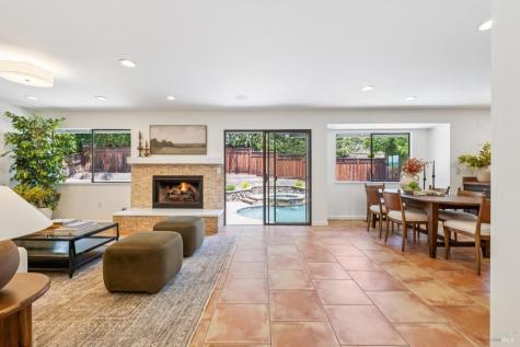 212 San Ramon Way Novato CA 94945