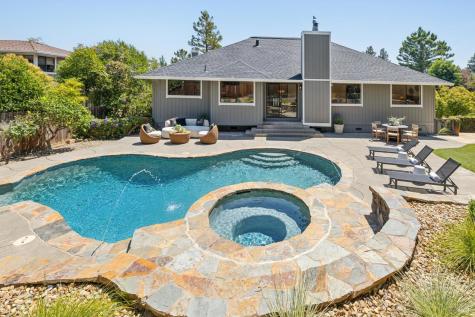 212 San Ramon Way Novato CA 94945