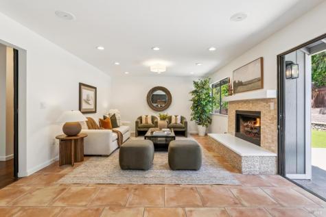212 San Ramon Way Novato CA 94945
