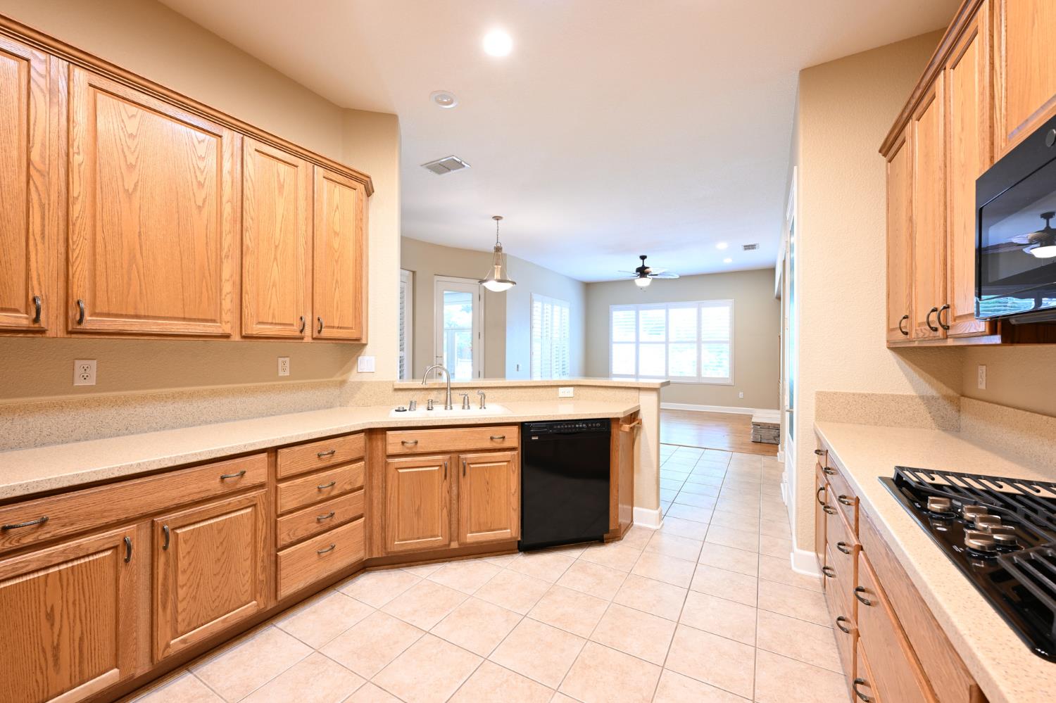 815 El Capitan Lincoln CA 95648