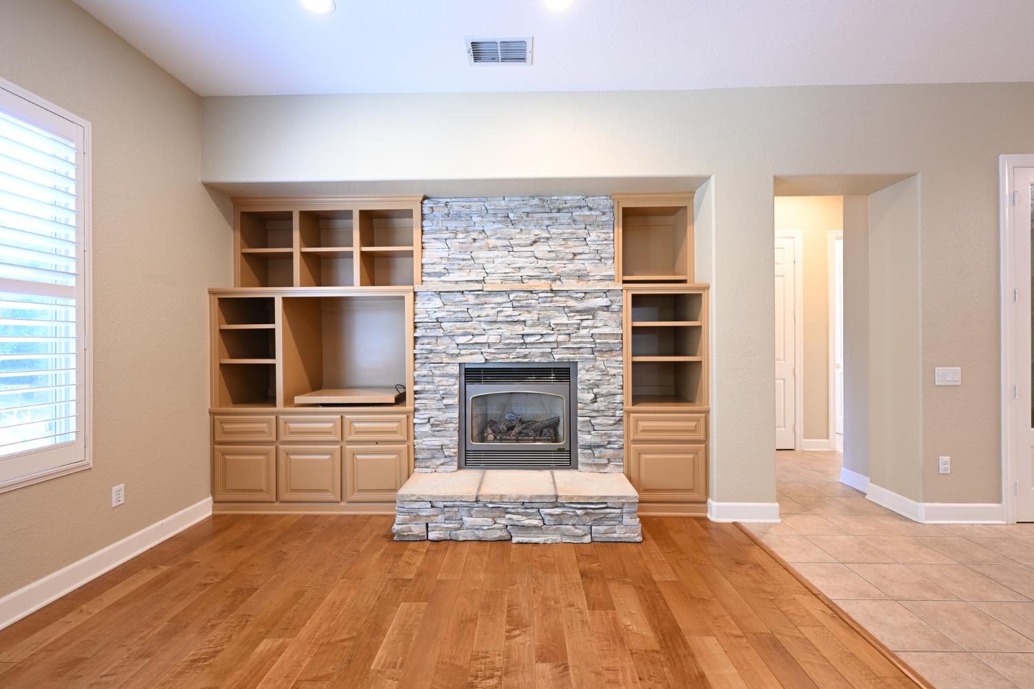 815 El Capitan Lincoln CA 95648