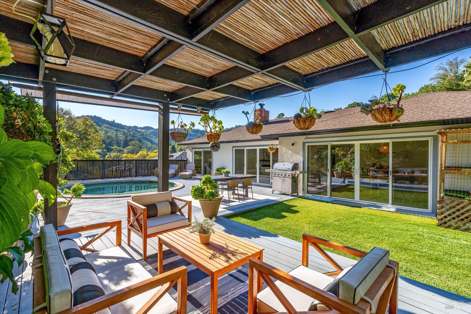 28 Oak Tree Lane Fairfax CA 94930