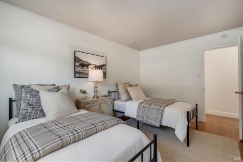 28 Oak Tree Lane Fairfax CA 94930