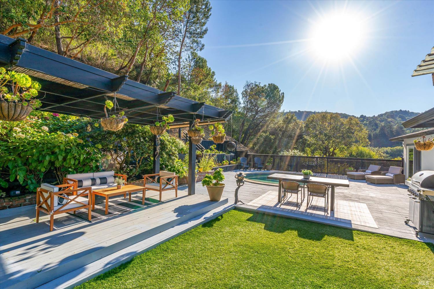 28 Oak Tree Lane Fairfax CA 94930