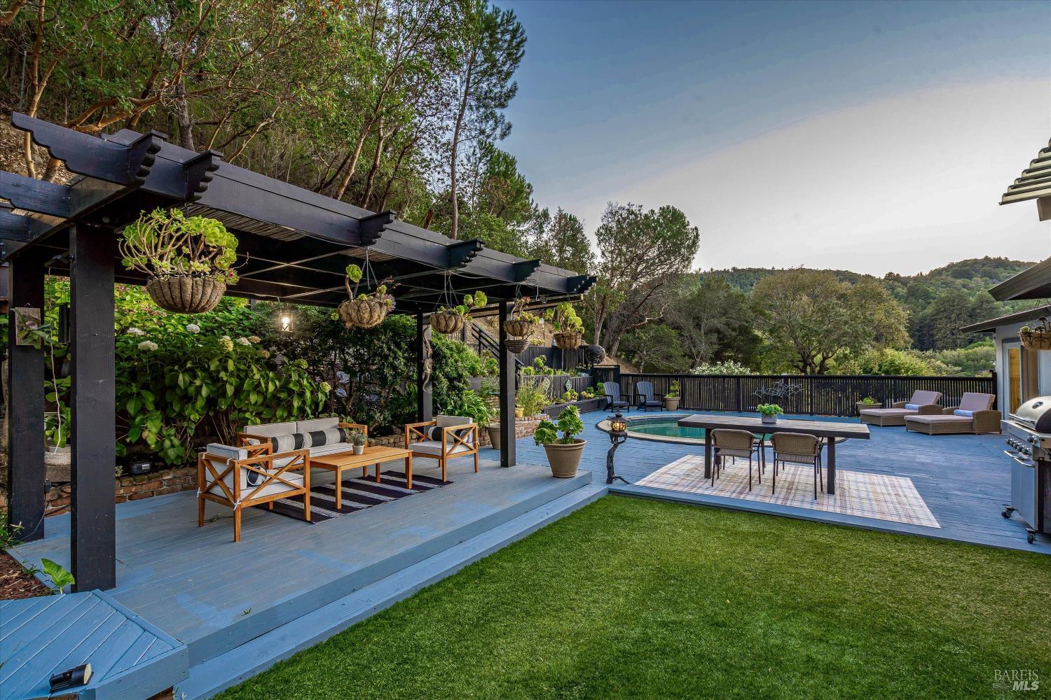 28 Oak Tree Lane Fairfax CA 94930
