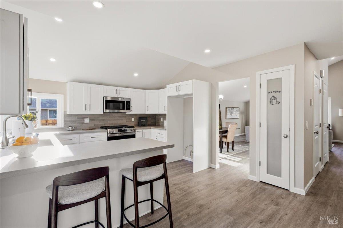 492 Albert Way Petaluma CA 94954