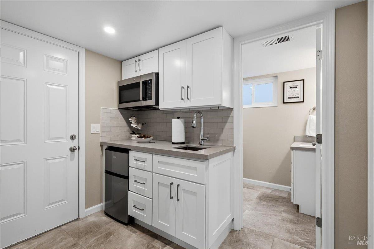 492 Albert Way Petaluma CA 94954
