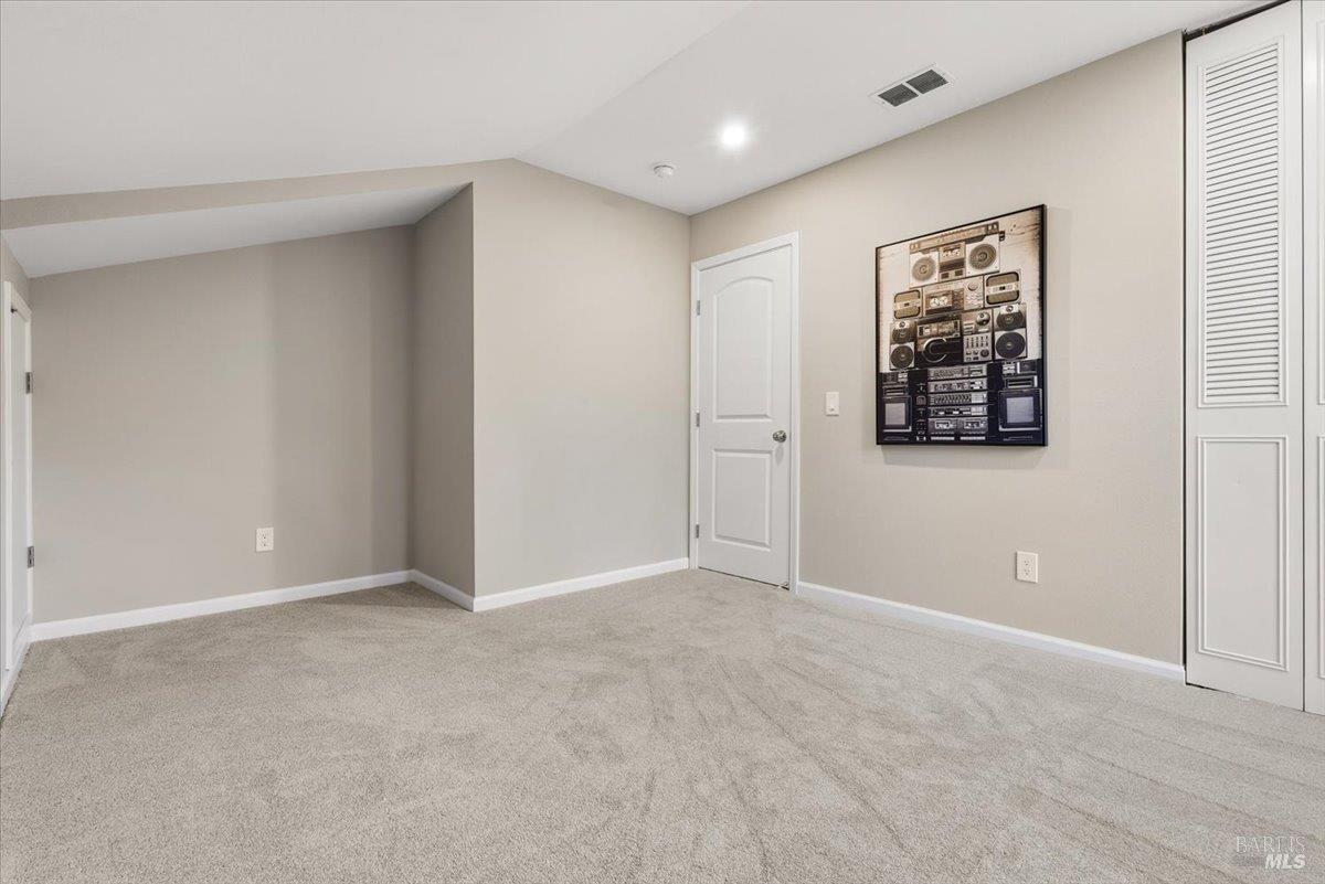 492 Albert Way Petaluma CA 94954