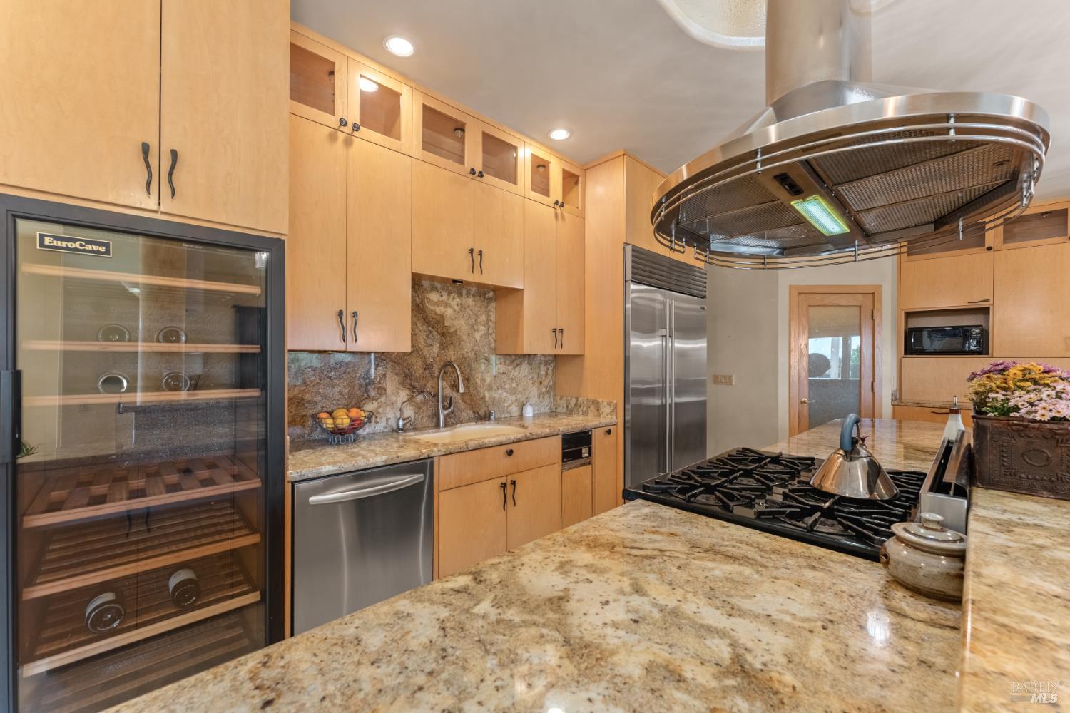 4163 E 3rd Avenue Napa CA 94558