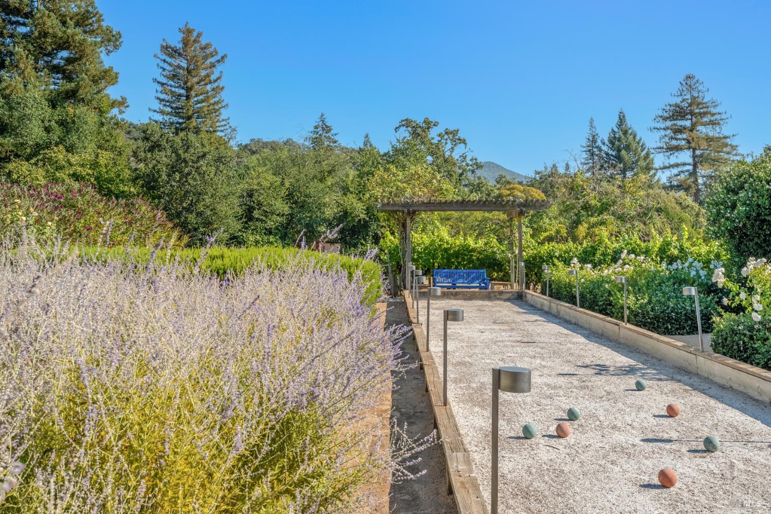 4163 E 3rd Avenue Napa CA 94558