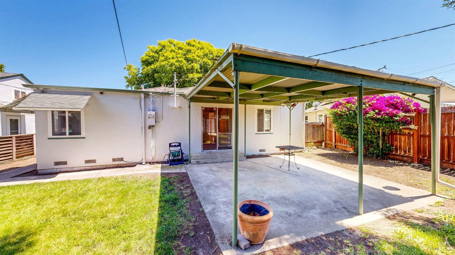 809 Maple Avenue Vallejo CA 94591