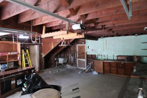 8822 Oak Grove Avenue Sebastopol CA 95472