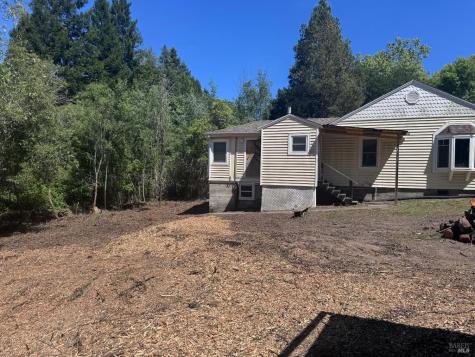 8822 Oak Grove Avenue Sebastopol CA 95472