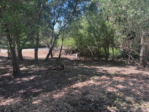 8822 Oak Grove Avenue Sebastopol CA 95472