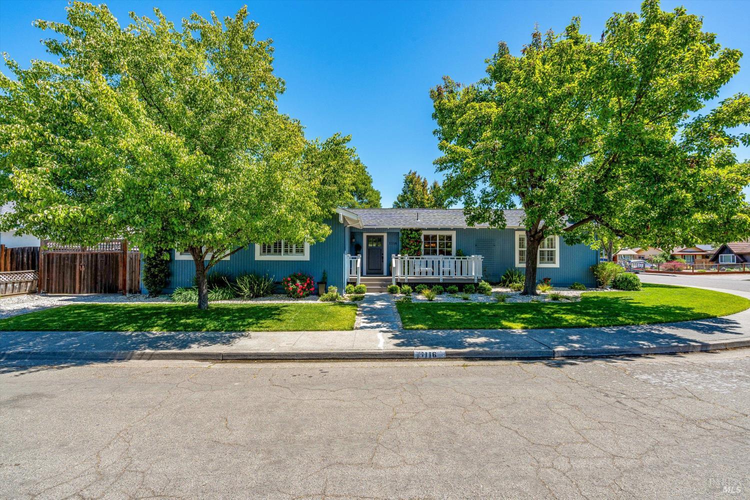 1116 Lanewood Way Santa Rosa CA 95404