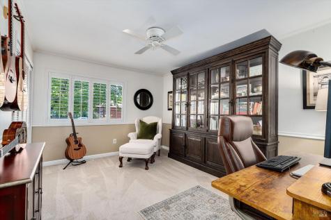 1116 Lanewood Way Santa Rosa CA 95404