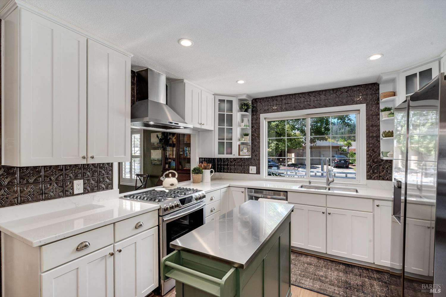 1116 Lanewood Way Santa Rosa CA 95404