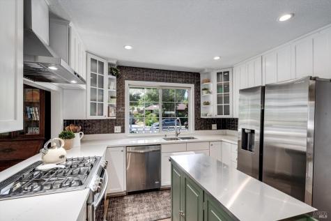 1116 Lanewood Way Santa Rosa CA 95404