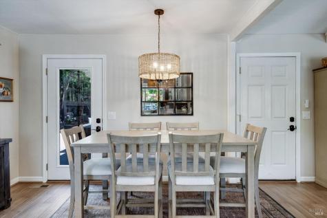 1116 Lanewood Way Santa Rosa CA 95404