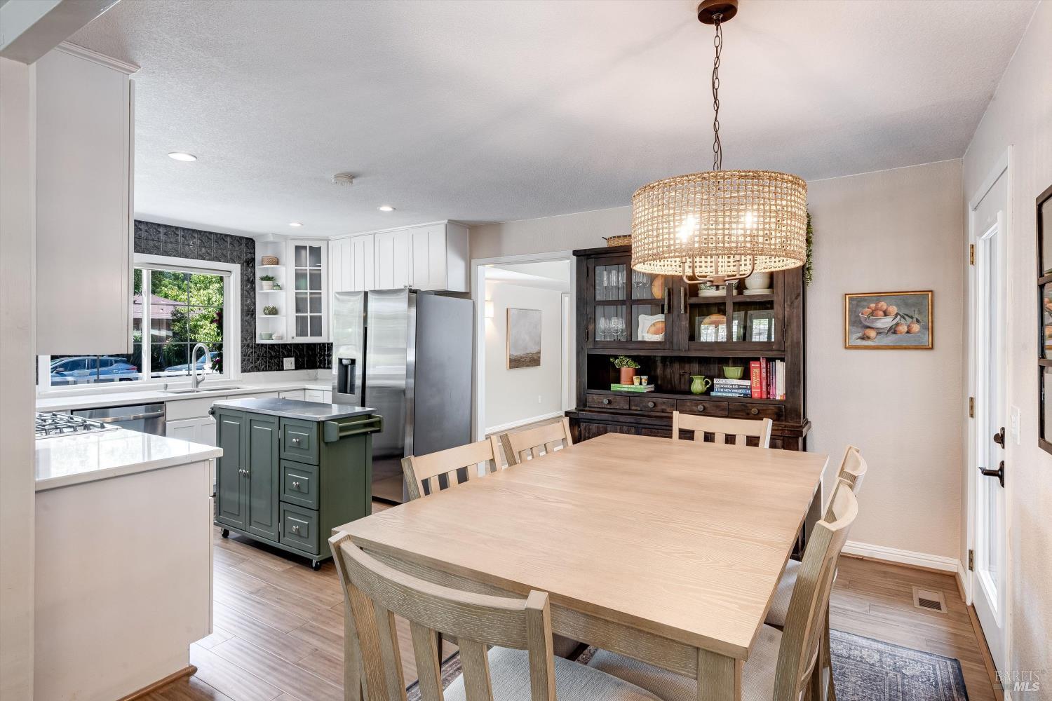 1116 Lanewood Way Santa Rosa CA 95404