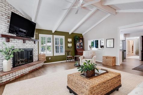 1116 Lanewood Way Santa Rosa CA 95404