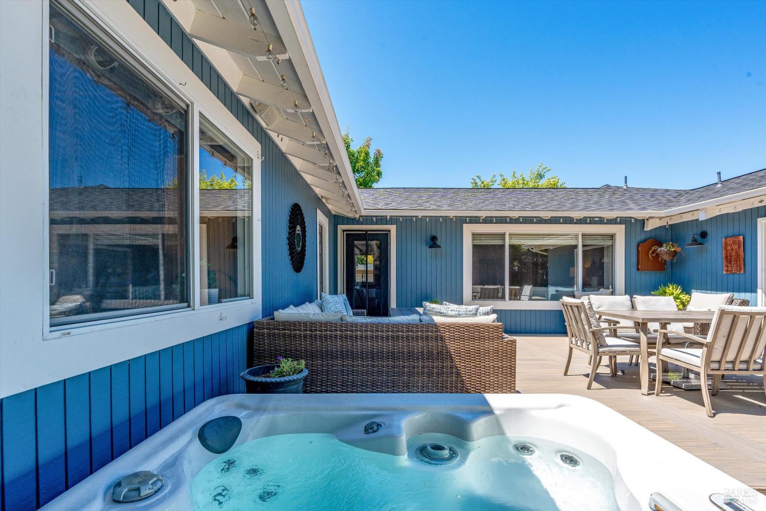 1116 Lanewood Way Santa Rosa CA 95404