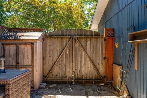 1116 Lanewood Way Santa Rosa CA 95404