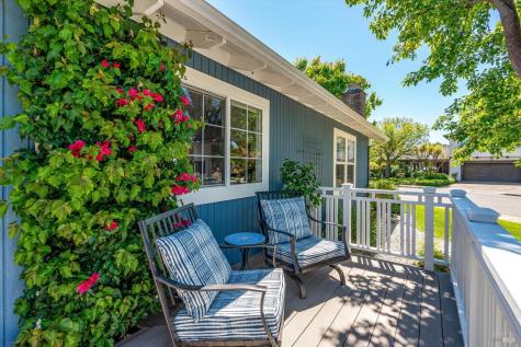 1116 Lanewood Way Santa Rosa CA 95404
