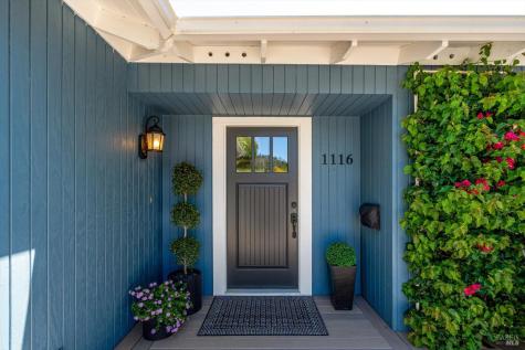 1116 Lanewood Way Santa Rosa CA 95404