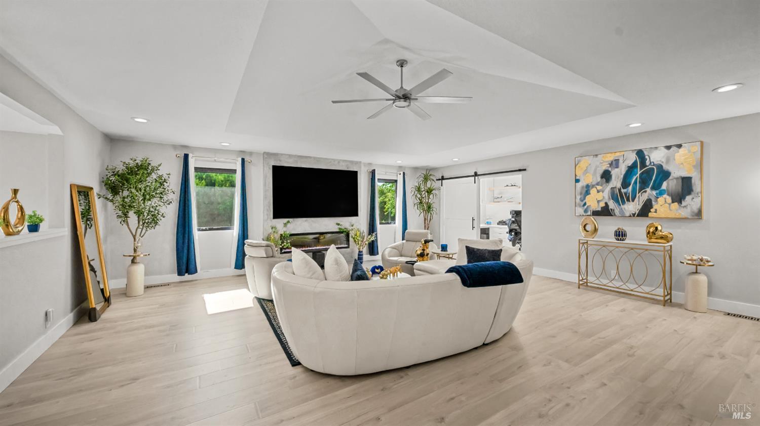 1081 Tamarisk Drive Napa CA 94559