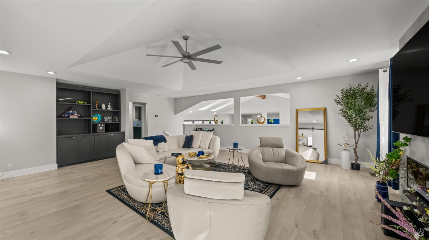 1081 Tamarisk Drive Napa CA 94559