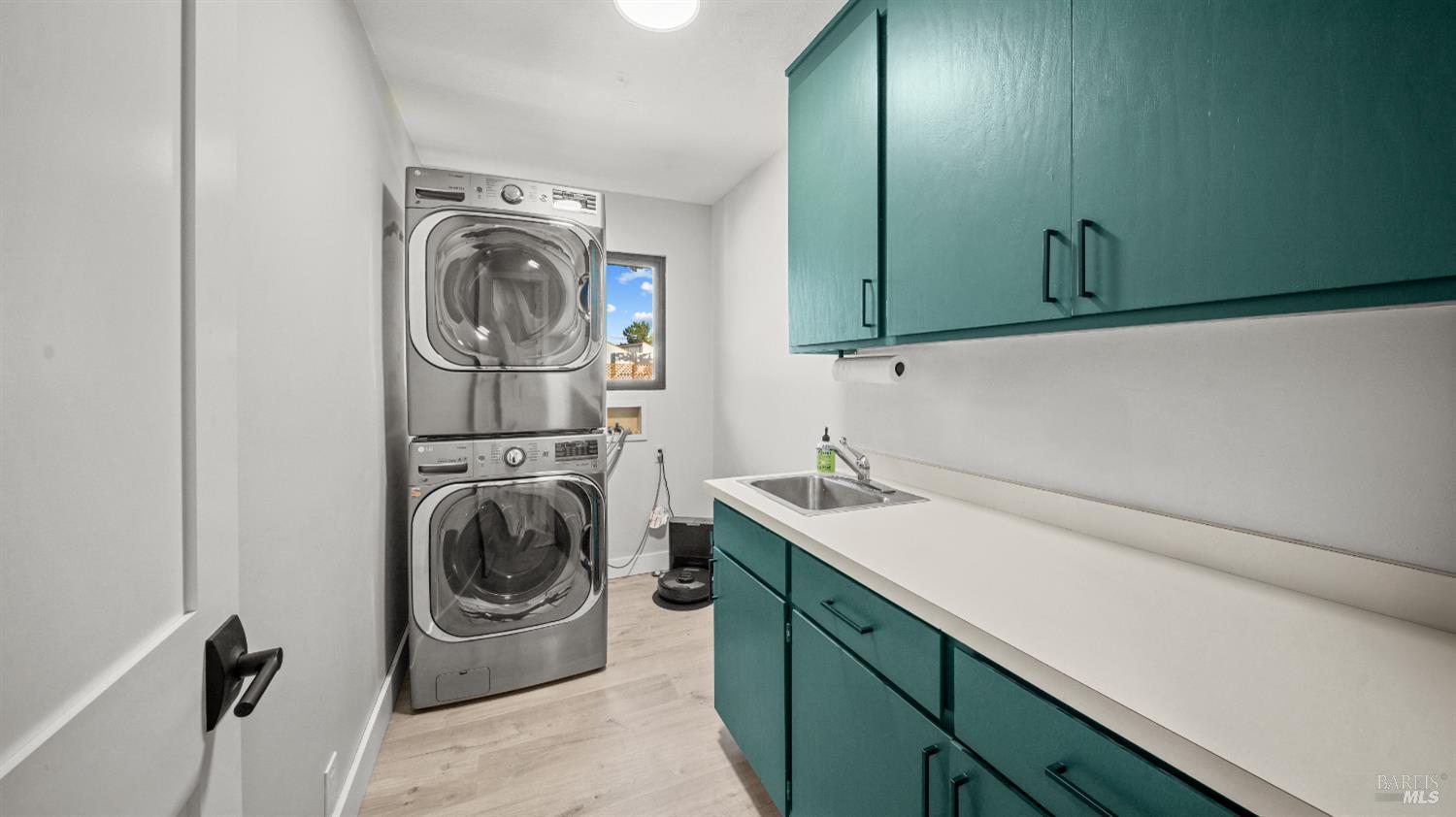 1081 Tamarisk Drive Napa CA 94559