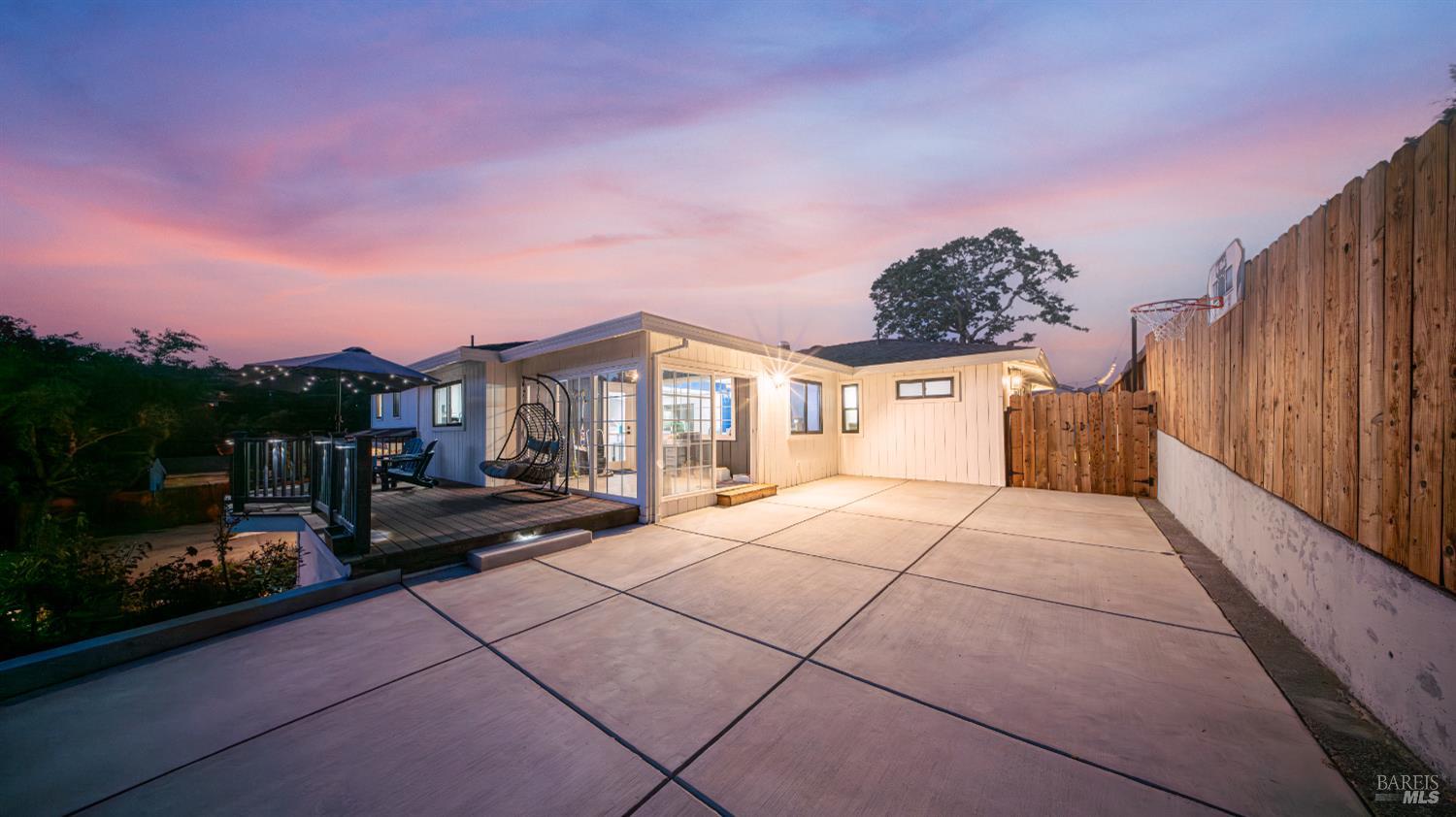 1081 Tamarisk Drive Napa CA 94559