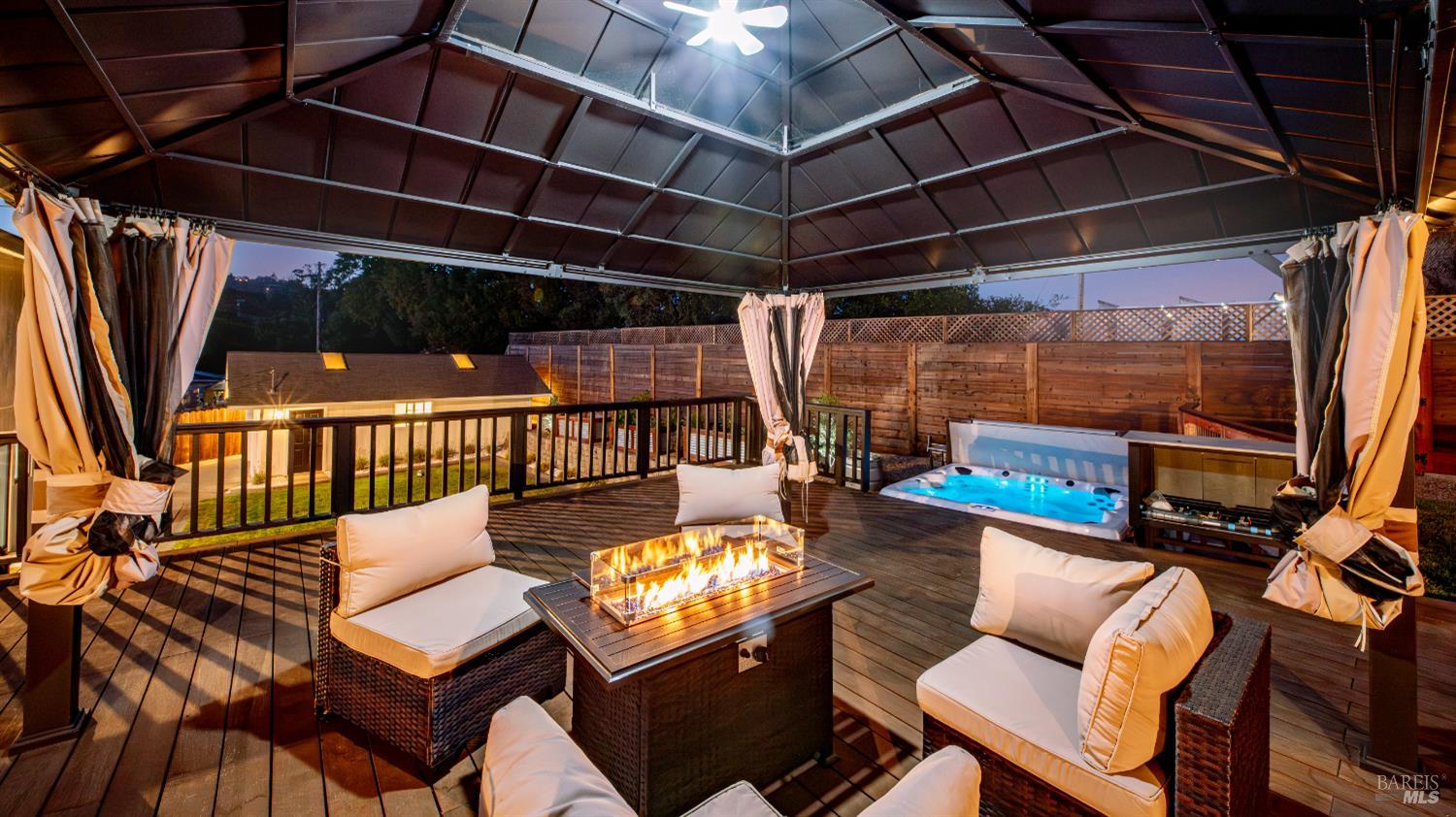 1081 Tamarisk Drive Napa CA 94559