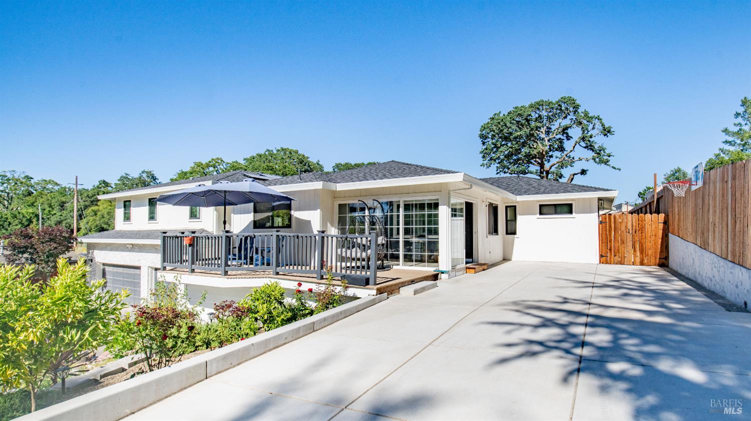 1081 Tamarisk Drive Napa CA 94559