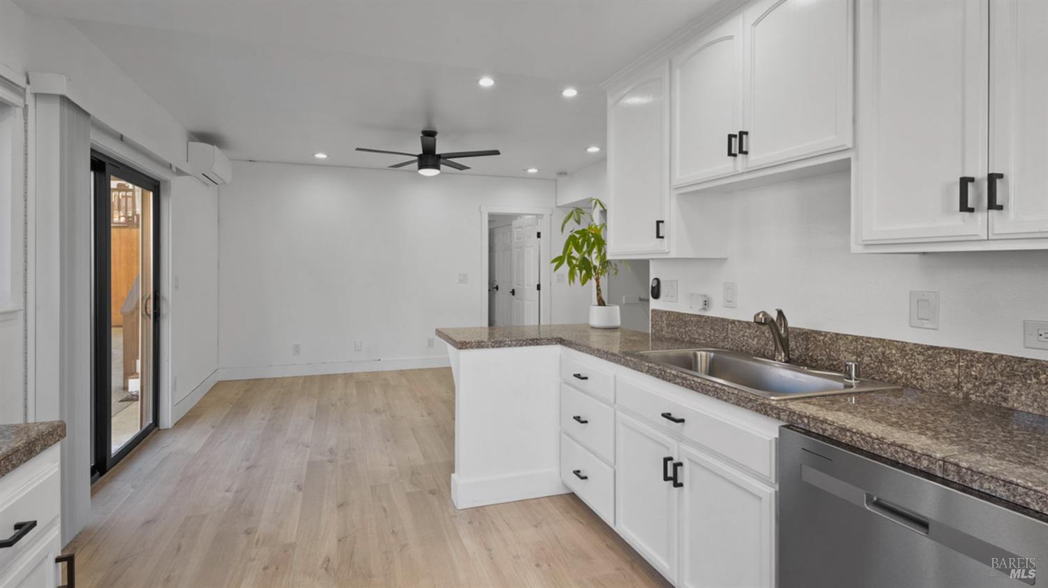 1081 Tamarisk Drive Napa CA 94559