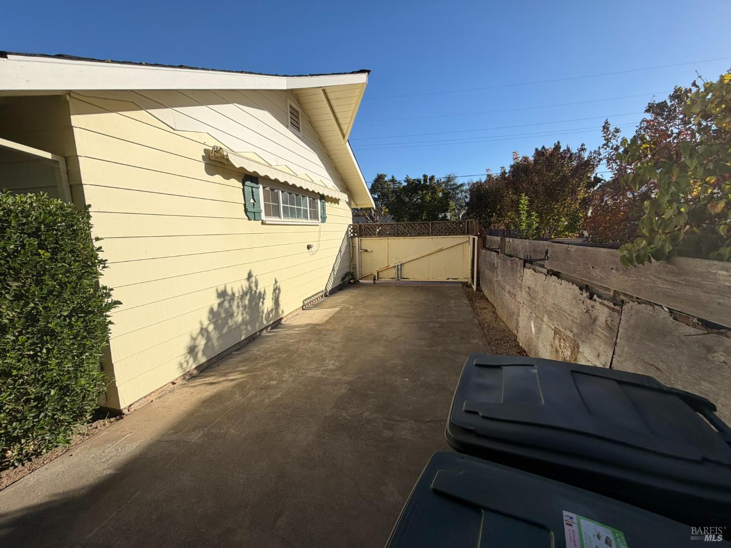 2303 Oak Knoll Drive Santa Rosa CA 95403