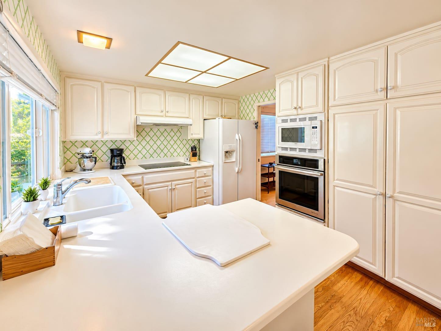 8833 Oak Trail Drive Santa Rosa CA 95409