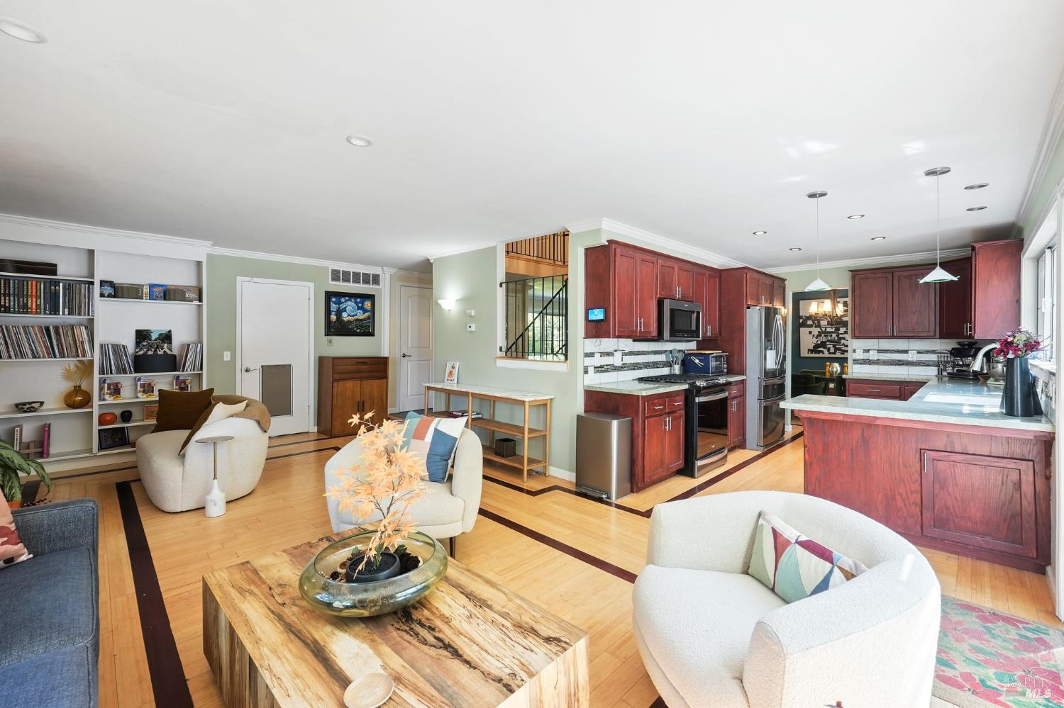 5260 San Luis Avenue Santa Rosa CA 95409