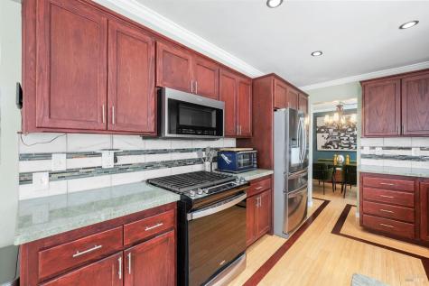 5260 San Luis Avenue Santa Rosa CA 95409