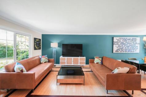 5260 San Luis Avenue Santa Rosa CA 95409