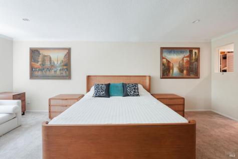 5260 San Luis Avenue Santa Rosa CA 95409