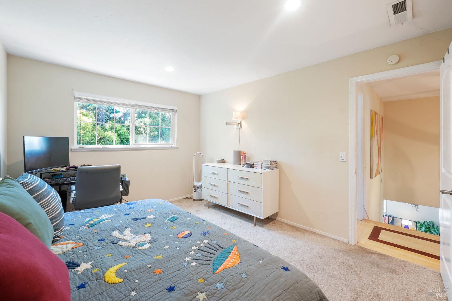 5260 San Luis Avenue Santa Rosa CA 95409
