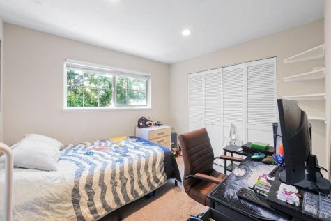 5260 San Luis Avenue Santa Rosa CA 95409
