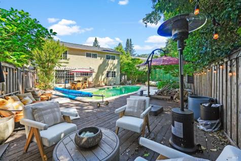 5260 San Luis Avenue Santa Rosa CA 95409