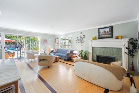 5260 San Luis Avenue Santa Rosa CA 95409