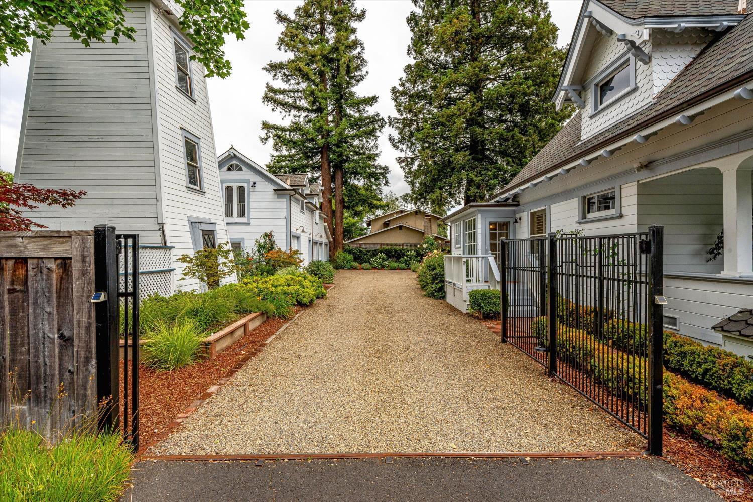 2026 W F Street Napa CA 94558