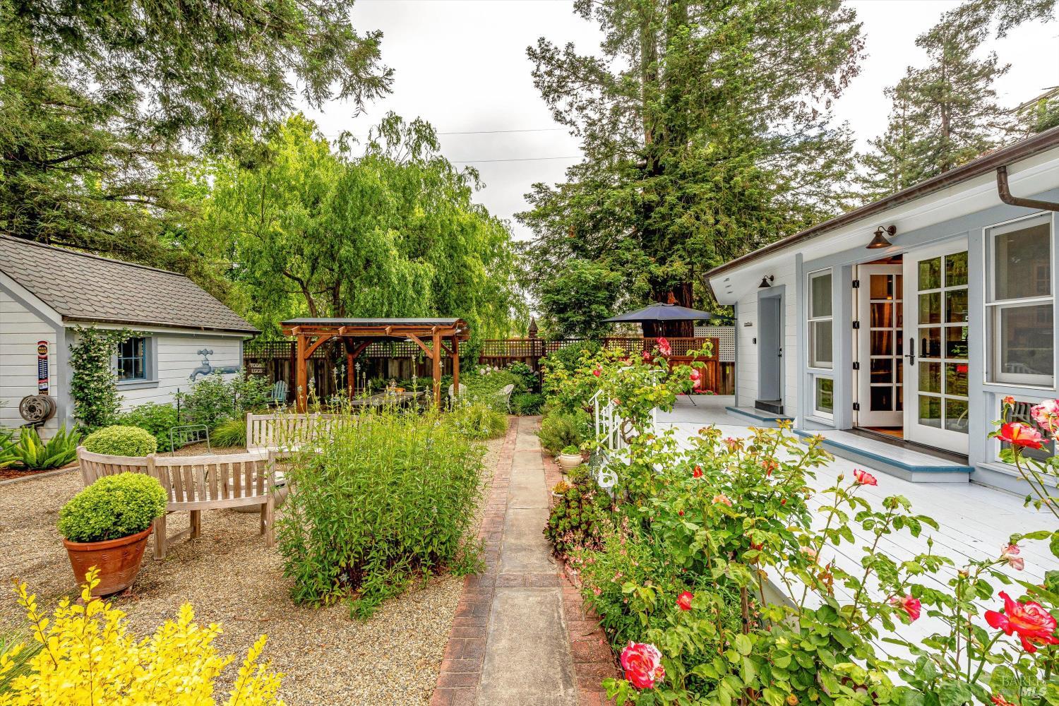 2026 W F Street Napa CA 94558