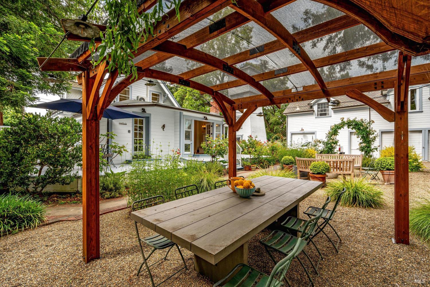 2026 W F Street Napa CA 94558
